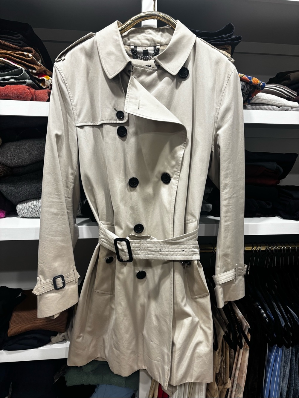 Men’s Burberry Kensington Trench Coat